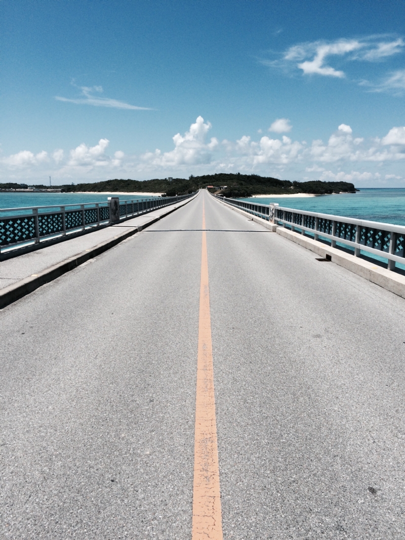 stephanie-liverani-cXPC7ZZ0rKI-unsplasha633.jpg 方案配图,色彩意境,蓝色,