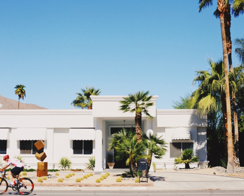 taylor-simpson-_mSBDPlLlJ8-unsplash6554.jpg 方案配图,色彩意境,蓝色,