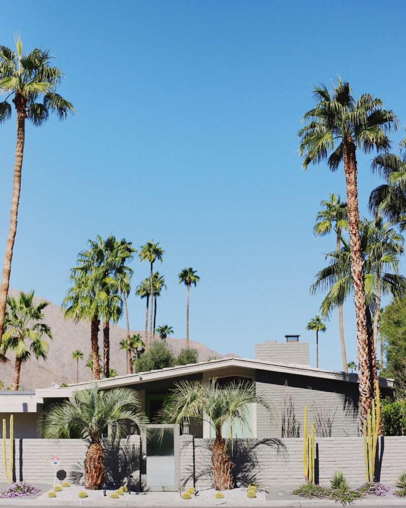 taylor-simpson-HYp4ZlZcJjs-unsplashf1f8.jpg 方案配图,色彩意境,蓝色,