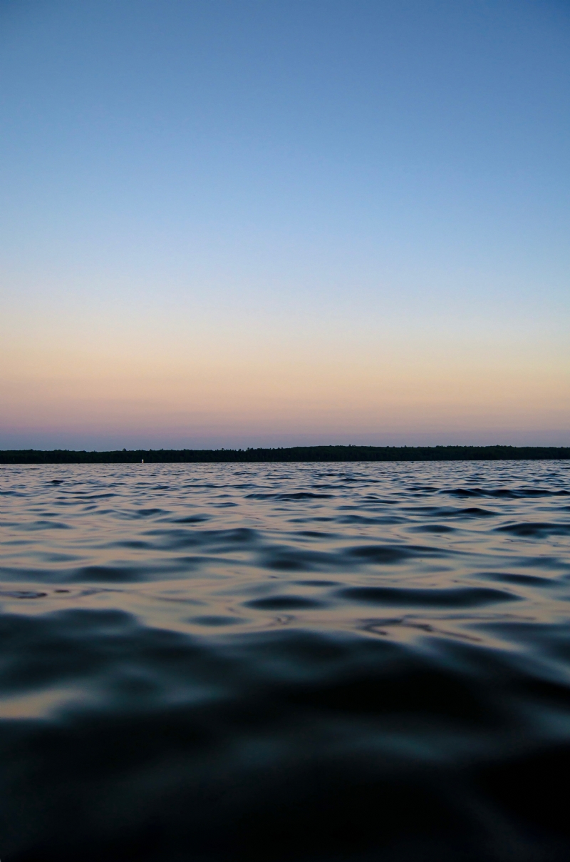 timothy-johnson-HXxjlLhvOBI-unsplash12a7.jpg 方案配图,色彩意境,蓝色,