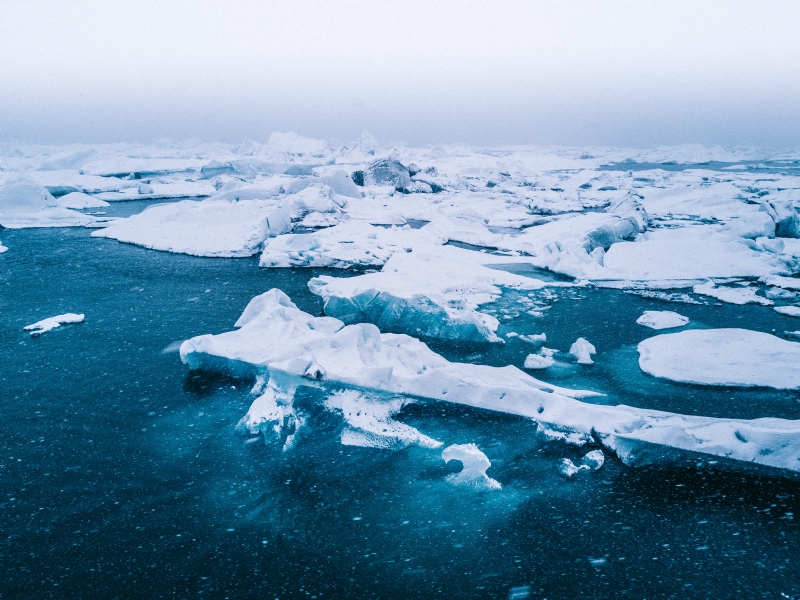 willian-justen-de-vasconcellos-LzwNq8DVQzs-unsplash8477.jpg 方案配图,色彩意境,蓝色,