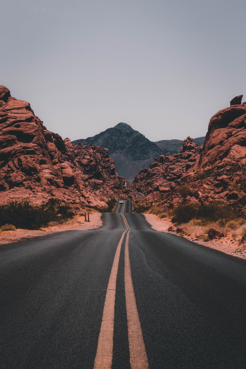 jake-blucker-tMzCrBkM99Y-unsplash0688.jpg 方案配图,色彩意境,褐色,