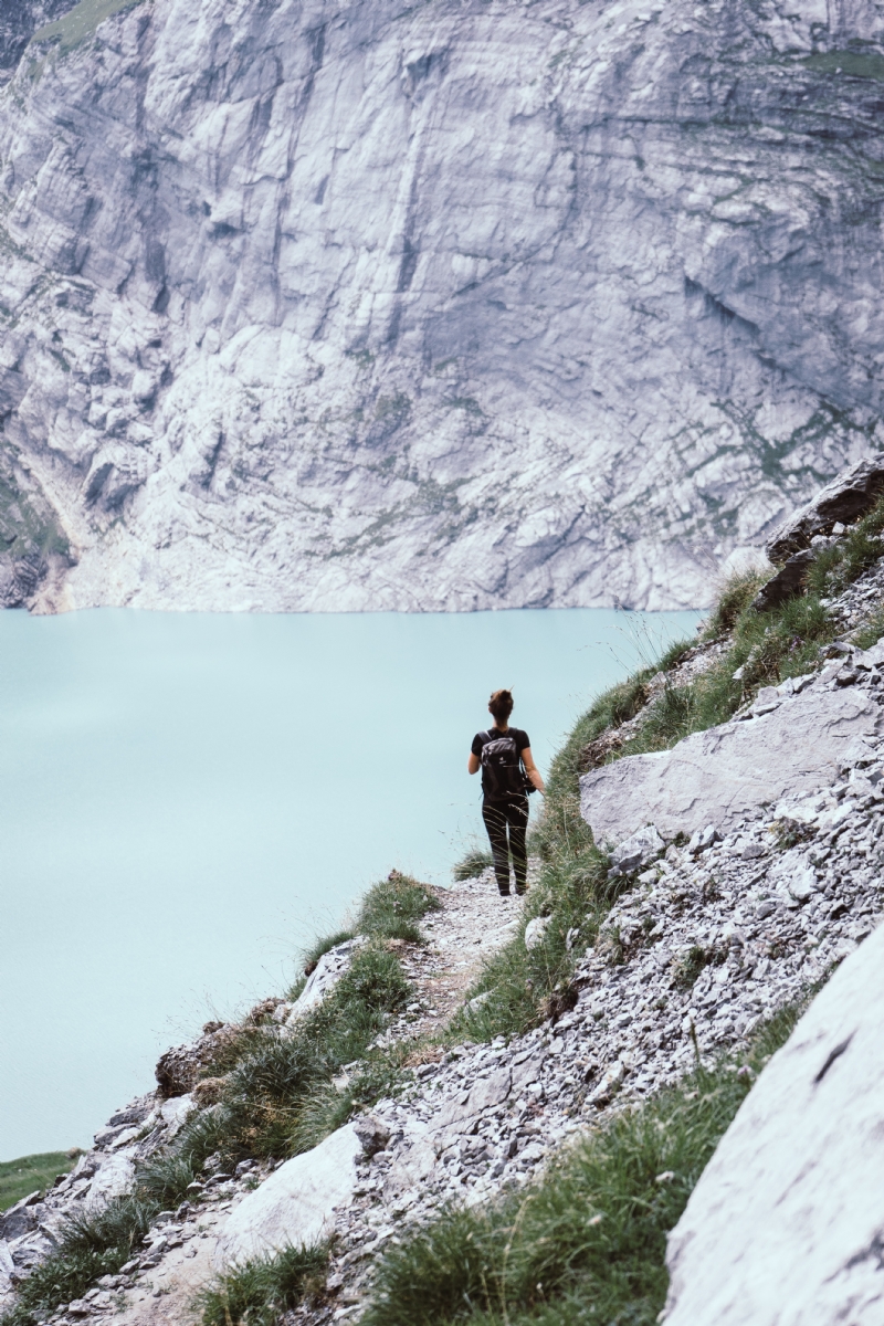 theverticalstory-dVWCn8R4NpE-unsplash7580.jpg 方案配图,色彩意境,白色,
