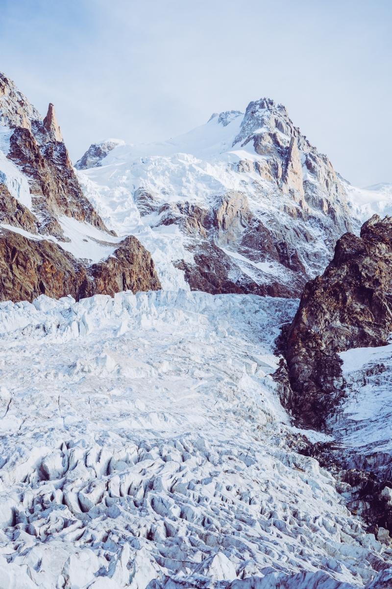 theverticalstory-Ffj1Cdtz9zk-unsplash5a19.jpg 方案配图,色彩意境,白色,
