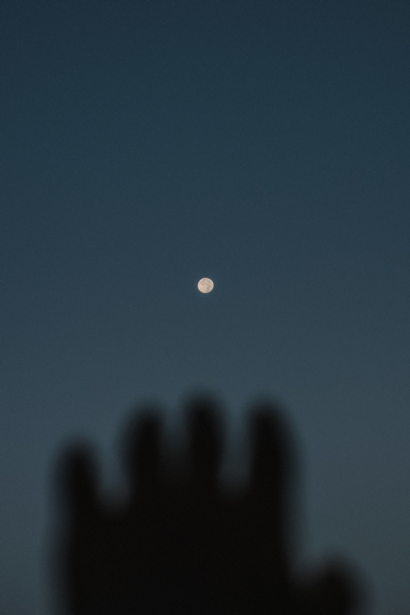 abyan-athif-HuiOHXO9GjA-unsplash6ec4.jpg 方案配图,色彩意境,黑色,