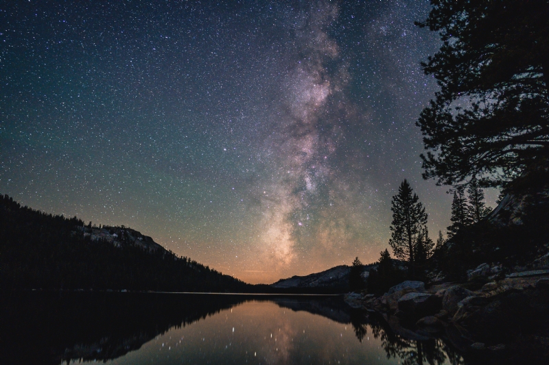 casey-horner-43sFTuBEbYQ-unsplash6923.jpg 方案配图,色彩意境,黑色,