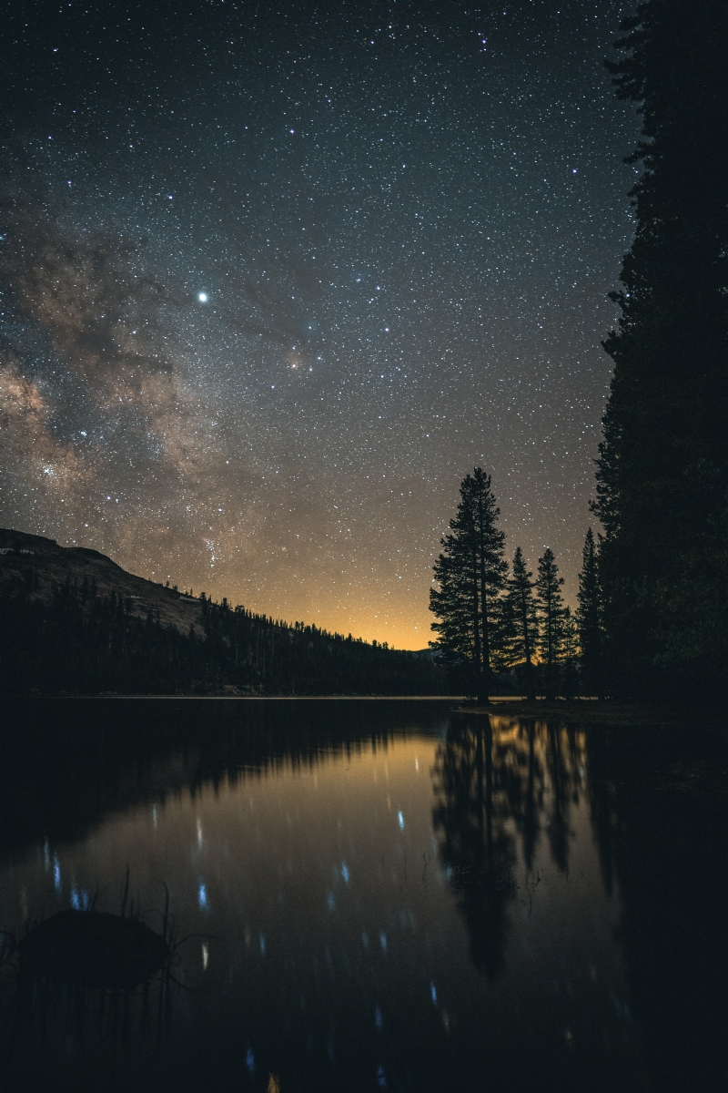 casey-horner-T2l1NxKOsjY-unsplash43f4.jpg 方案配图,色彩意境,黑色,