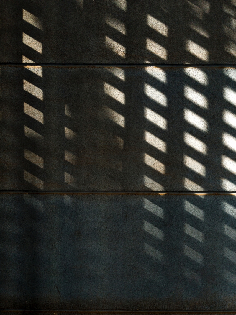 diego-gonzalez-PFwgvyd2qI8-unsplash4330.jpg 方案配图,色彩意境,黑色,