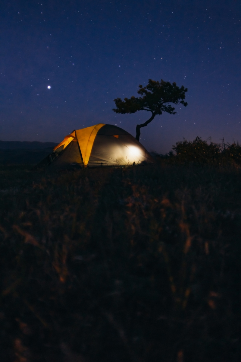 olia-nayda-NoWp53K6ng4-unsplash678a.jpg 方案配图,色彩意境,黑色,