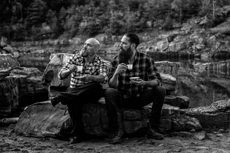 sascha-matuschak-c8kFgyqWAd0-unsplash64bc.jpg 方案配图,色彩意境,黑色,