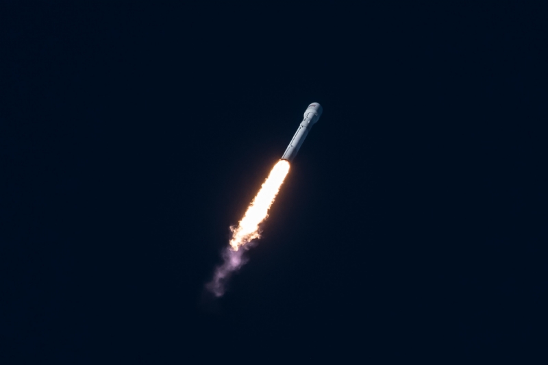 spacex-pnPS3Ox_2vE-unsplash8fe5.jpg 方案配图,色彩意境,黑色,