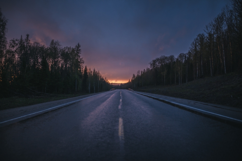 valery-sysoev-ooOoXfWK4Fo-unsplash01db.jpg 方案配图,色彩意境,黑色,