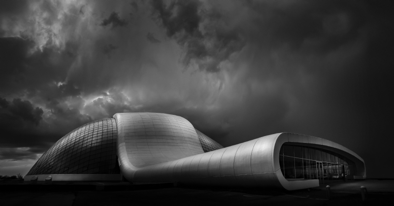 zoltan-tasi-jxhv5E-dCTo-unsplash50cd.jpg 方案配图,色彩意境,黑色,