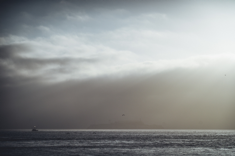 casey-horner--wc8yP1ujug-unsplash7a8b.jpg 方案配图,色彩意境,灰色,