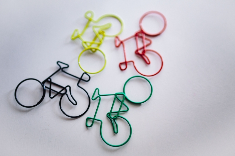kaboompics_Bicycle paper clips.jpg 参考素材,灵感来源,色彩搭配,