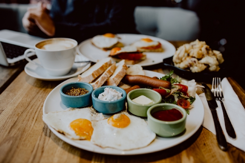 kaboompics_Delicious breakfast for two-2.jpg 参考素材,灵感来源,色彩搭配,