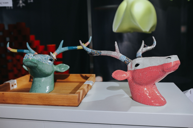 kaboompics_Colourful deer heads.jpg 参考素材,灵感来源,色彩搭配,