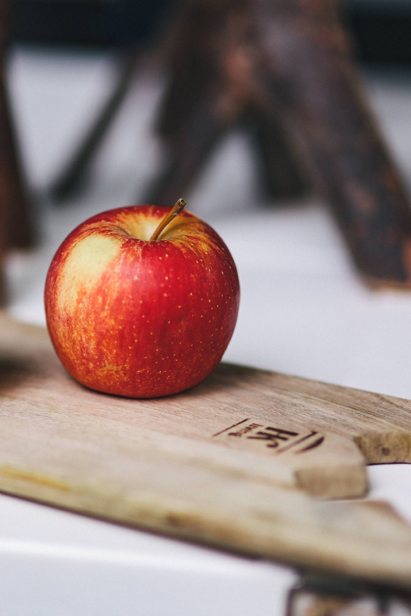 kaboompics_Red apples.jpg 参考素材,灵感来源,色彩搭配,