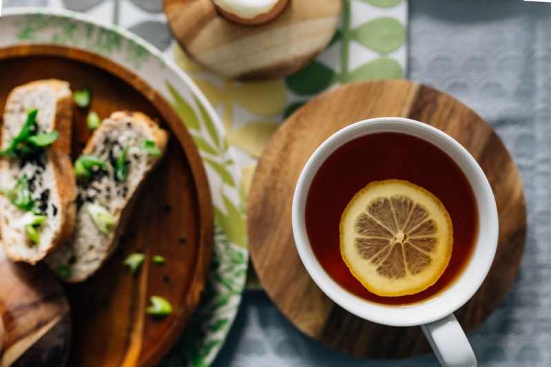 kaboompics_Top view of tea with lemon.jpg 参考素材,灵感来源,色彩搭配,