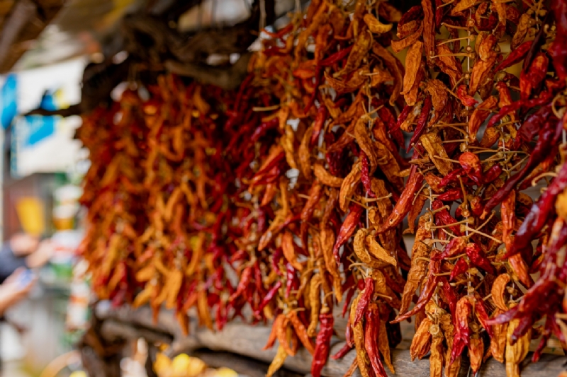 kaboompics_Dried chilli peppers-2.jpg 方案配图,色彩意境,红色,