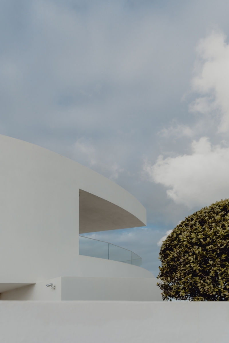 kaboompics_Contemporary Portuguese Houses-2.jpg 方案配图,色彩意境,白色,