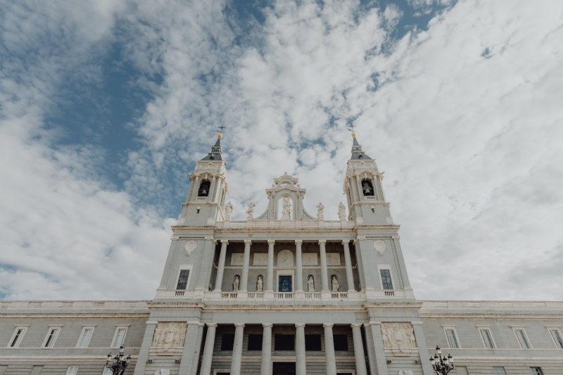 kaboompics_Cathedral of Almudena in Madrid, Spain.jpg 建筑参考,公共建筑,宗教,