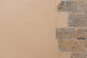 外墙 kaboompics_Pastel-coloured wall with natural stone.jpg