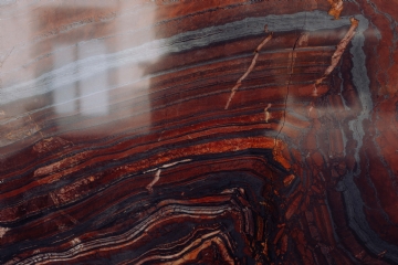 褐色 kaboompics_Red marble.jpg