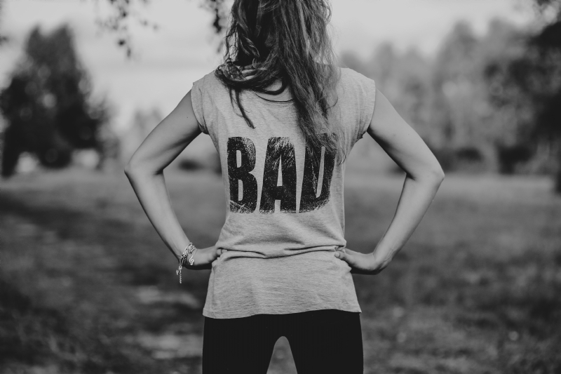 kaboompics_Bad girl.jpg 方案配图,色彩意境,黑色,