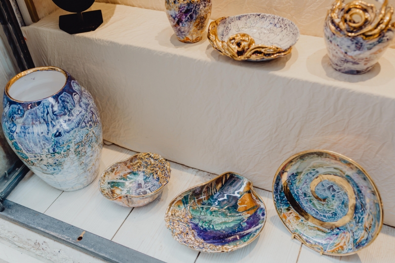 kaboompics_Decorative hand-made ceramics.jpg 方案配图,格调渲染,唯美梦幻,
