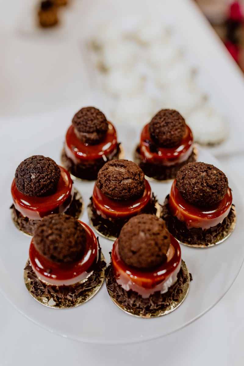 kaboompics_Dessert table for a party.jpg 方案配图,格调渲染,唯美梦幻,