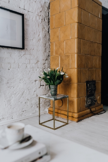 室内装饰 kaboompics_Living Room With Scandi Interior Design, Un'common Marble Table-2.jpg