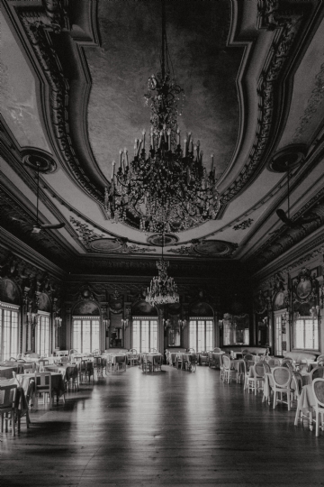 建筑参考 kaboompics_Restaurant Casa do Alentejo, a former Moorish palace_ the ballroom, Lisbon, Portugal.jpg