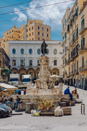 建筑参考 kaboompics_Piazza dei Martiri (Martyrs' Square).jpg