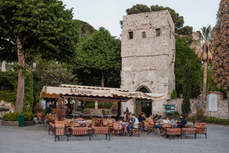 kaboompics_Piazza with Villa Ruffolo's entry tower, Ravello.jpg 建筑参考,景观园林,