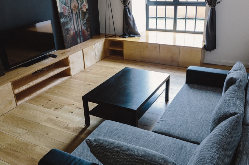 kaboompics_Modern loft apartment full of art-2.jpg 软装单品,座具,沙发,