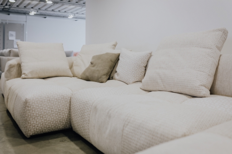 kaboompics_Pixel Sofa, Saba Italia.jpg 软装单品,座具,沙发,