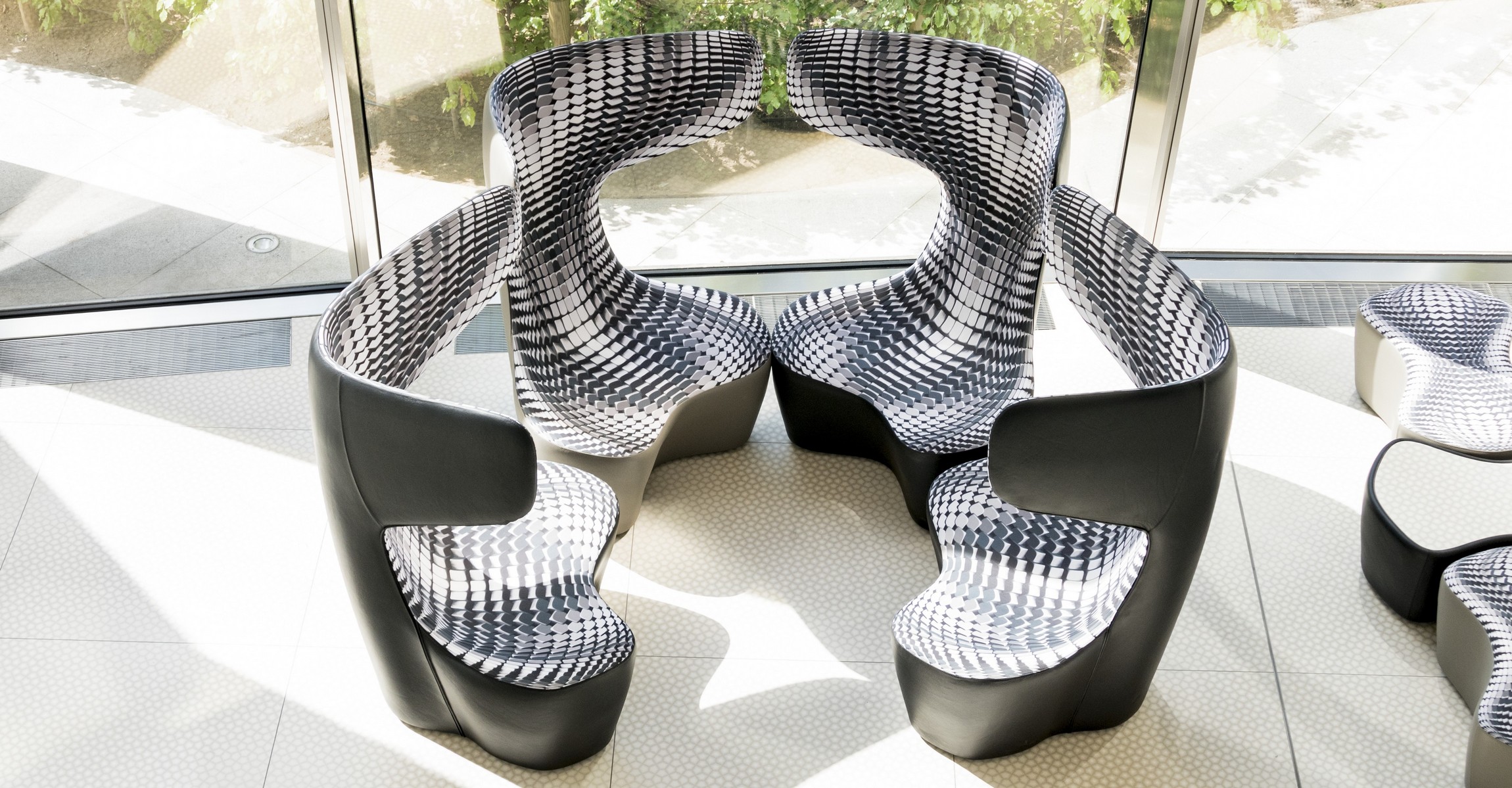 坐具 休闲椅 创意家具 现代家居 时尚家具 设计师家具 原创家具滚筒扶手椅 卡佩里尼