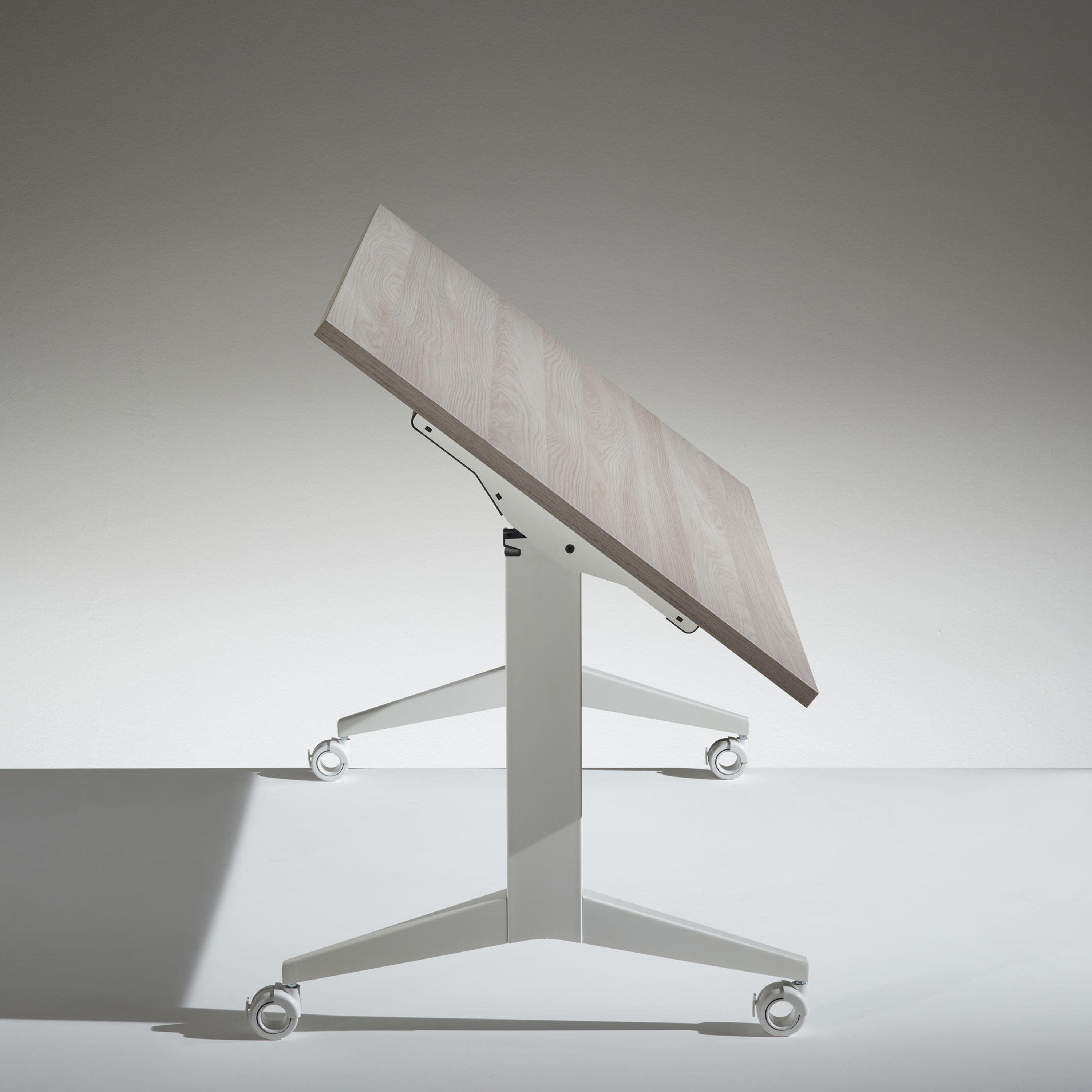工作卡位/桌组 工作台 创意家具 现代家居 时尚家具 设计师家具 原创家具Flip folding table 翻转折叠桌 拉姆